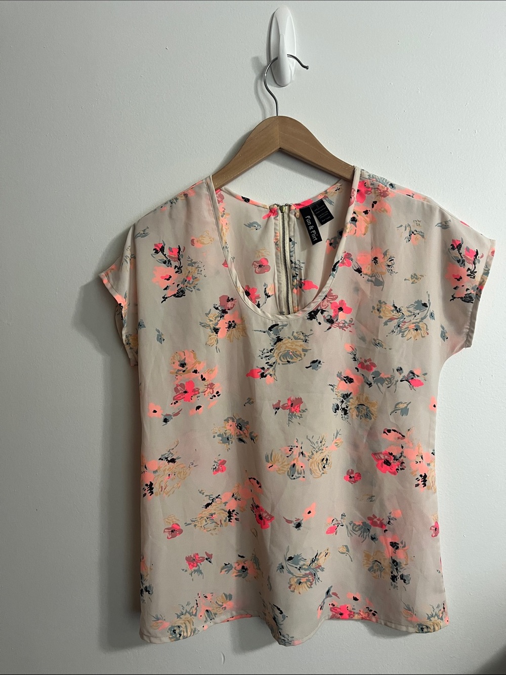 Fun & Flirt Blouse size small with bright floral prints